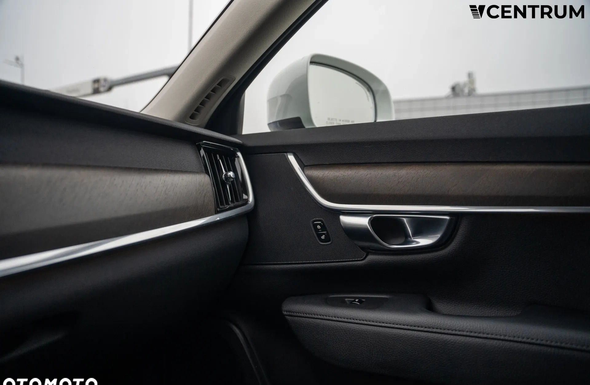 Volvo V90 Cross Country cena 149900 przebieg: 25900, rok produkcji 2018 z Rogoźno małe 106